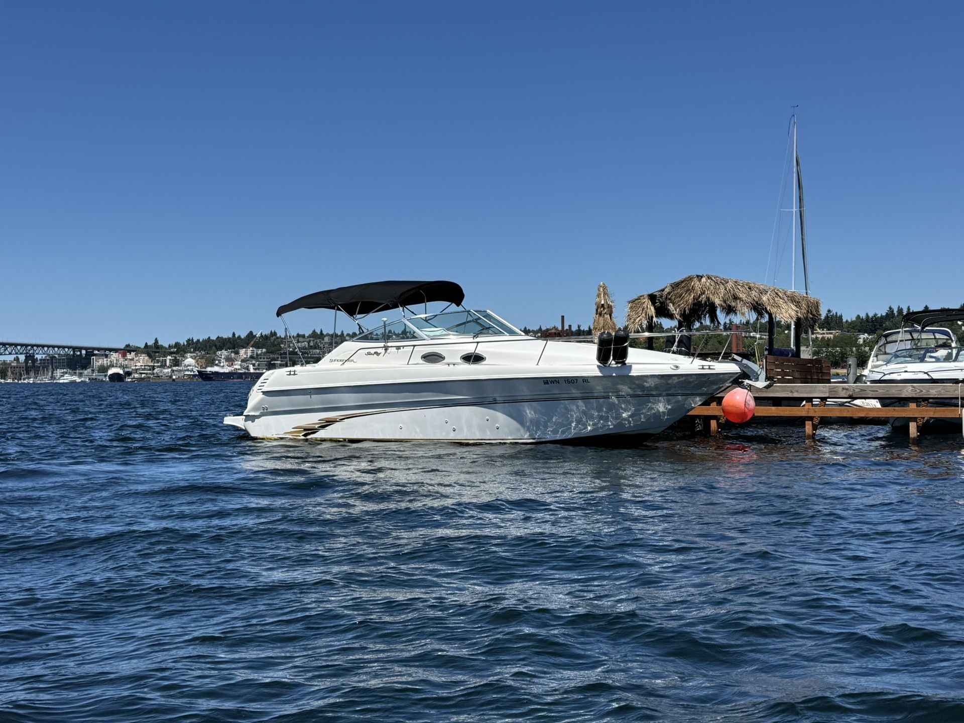 1999 Sea Ray Sundancer 270