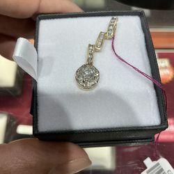 14k gold diamond pendant