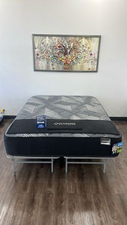 Queen Mattress Display Clearance Sale