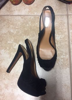 Straduvarios black high heels. Size6