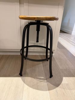 3 Barstools