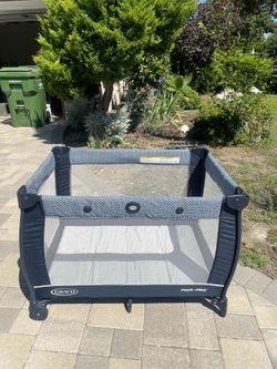 Graco Travel Dome LX Pack and Play - All Parts Included