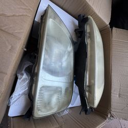 1(contact info removed) Honda CR-V Headlights