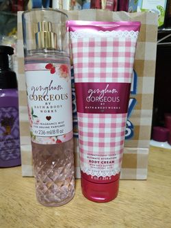 Bath & Body Works gingham gorgeous set $18
