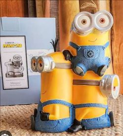 Scentsy Minions Warmer