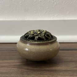 Home Decor Container With Candle 