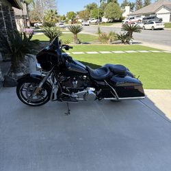 2017 Harley-Davidson Street Glide Special