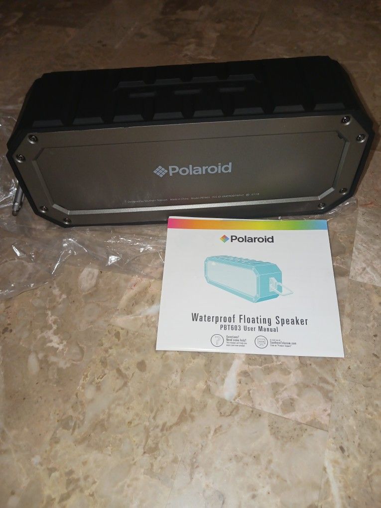 BRAND NEW POLAROID FLOATING SPEAKER