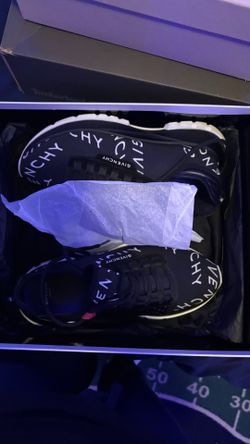 Givenchy Men Sneakers