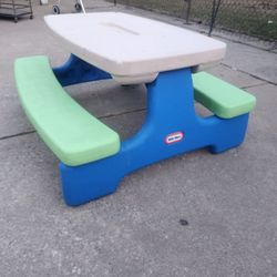 Little Tikes Easy Store Jr. Kid Picnic Play Table, Blue,green