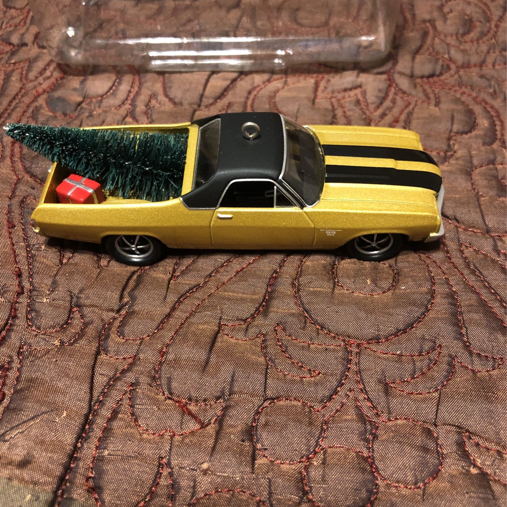 Christmas ornament 70 El Camino
