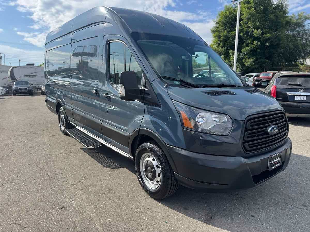 2019 Ford Transit Van