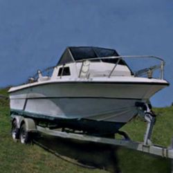 22 Foot ANGLER Walk Around, Mercury Inboard Motor With Trailer.