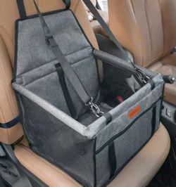 Dog Car Seat Puppy Portable Pet Booster Car Seat with Clip-On Safety Leash and PVC Fram, Anti-Collapse,Perfect for Small Pets