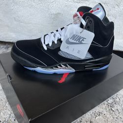 Jordan 5 Black Metallic Reimagined 