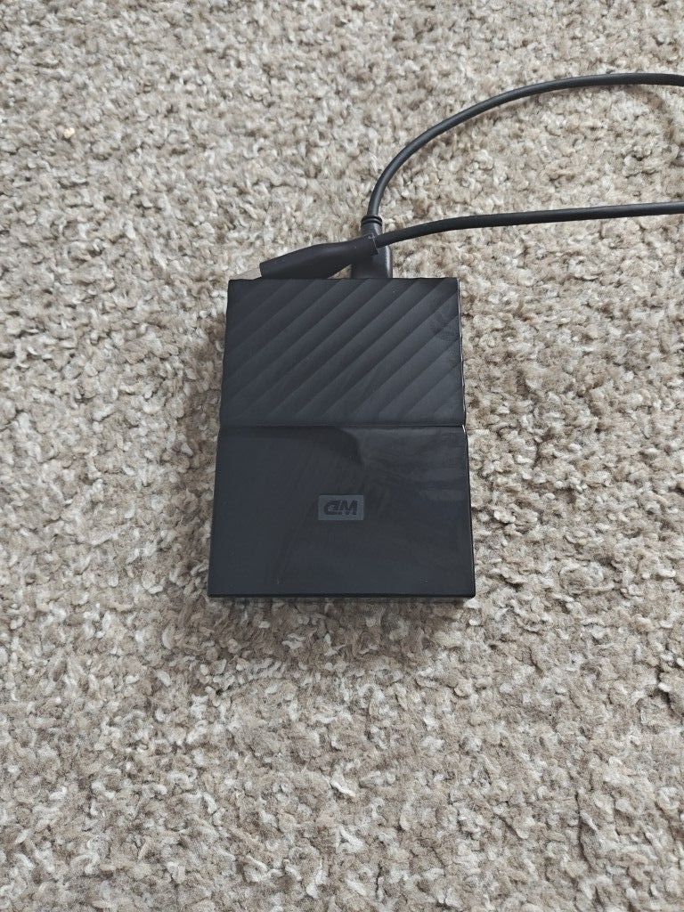 Western digital 4TB and 1TB Drives Total 5TB. External USB Storage