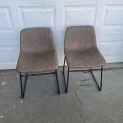 Set of 2 Mid-Century Modern Kitchen Chairs with Back, Metal Legs, Comfortable Wide Seat, Faux Leather Cover, 264lb Load Capacity, Retro Brown and Blac