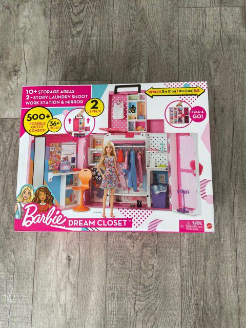  New in Box** Barbie's Dream Closet



