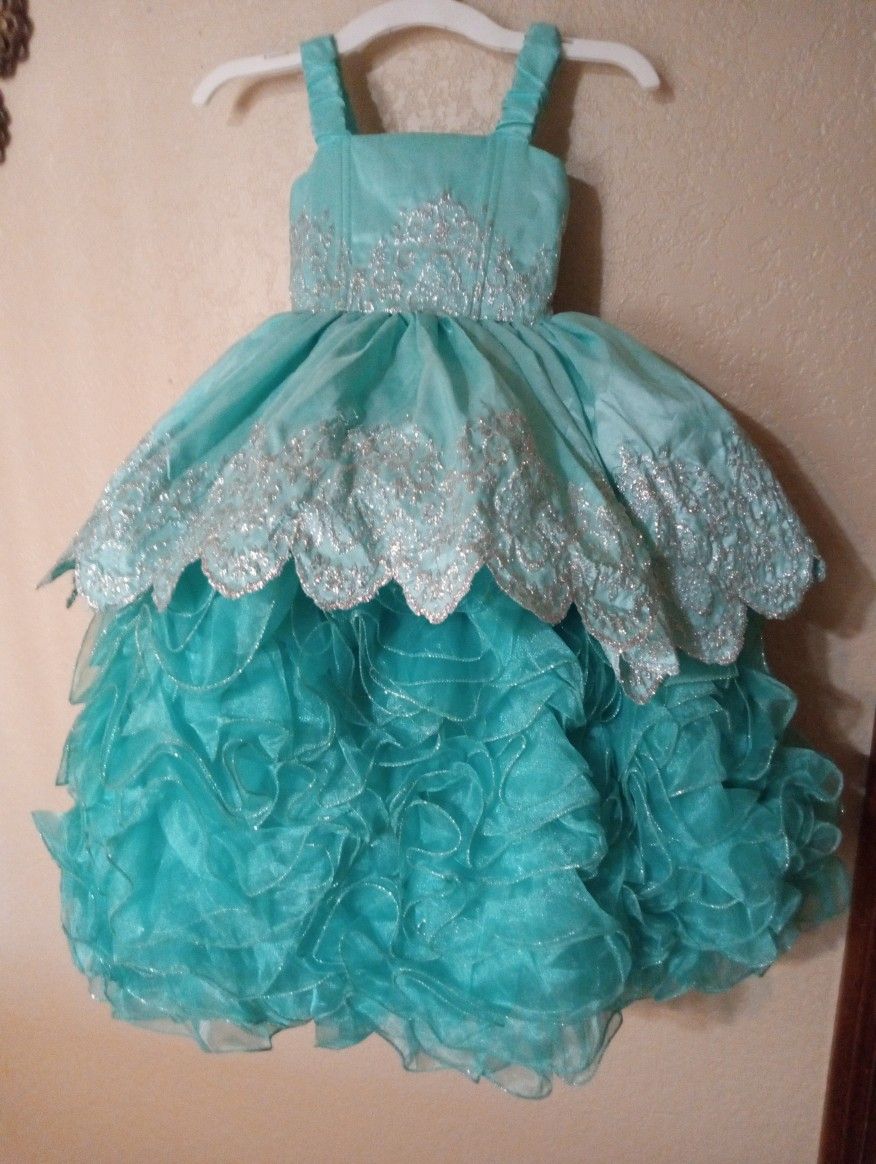 Beautiful "Toddler" Dress!!