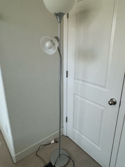 Floor lamp
