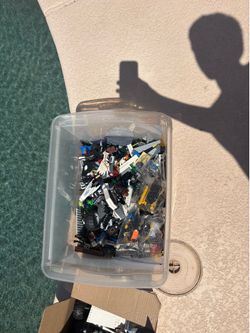 Vintage LEGO Lot – Classic Pieces & Parts - 150$ OBO