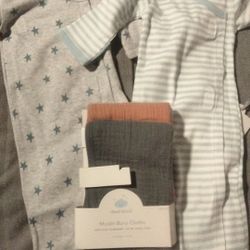 2 Premeie Gowns And Burp Rags New