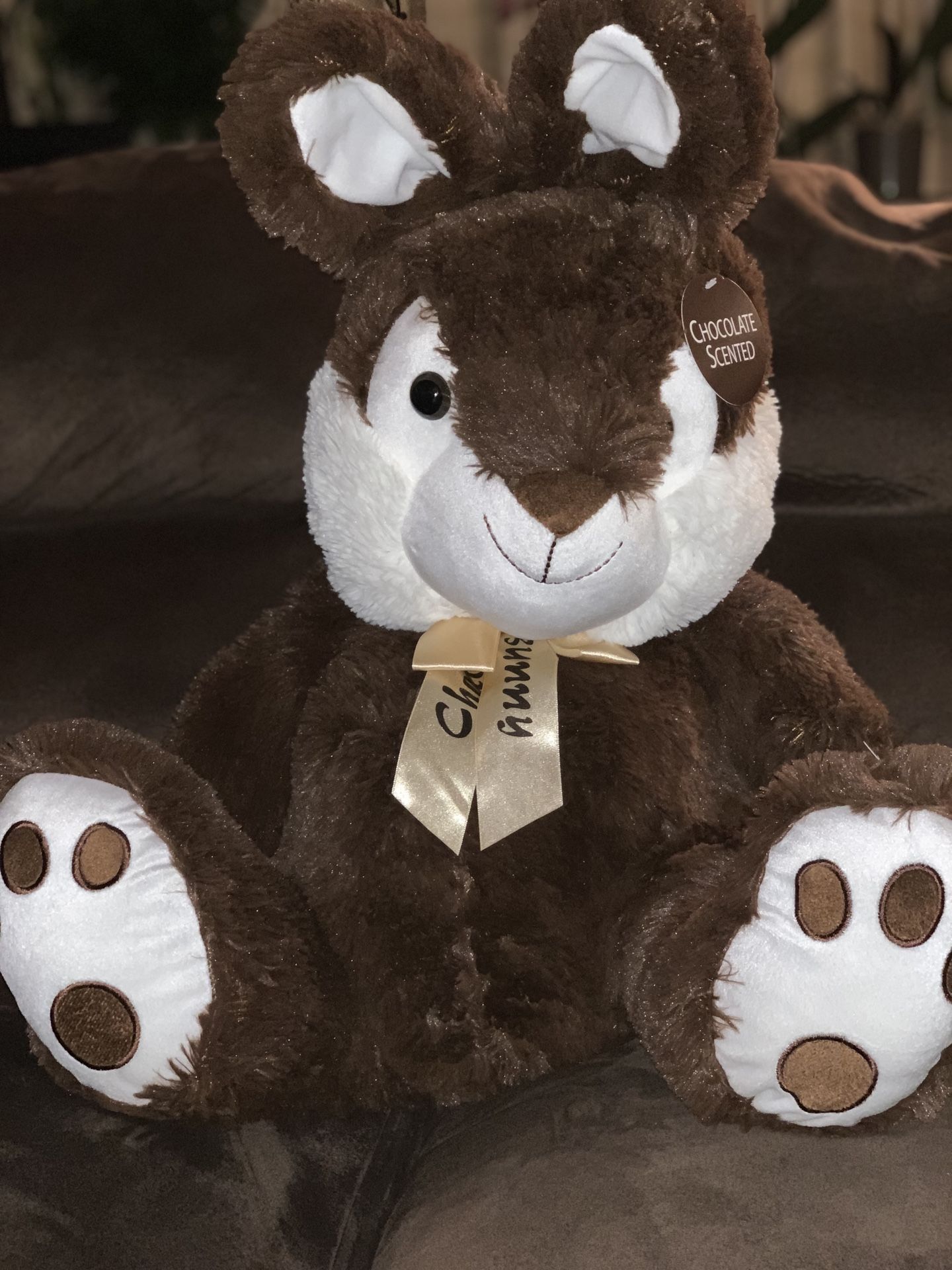 BRAND NEW 24 in Chocolate Scented Bunny