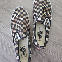 Vans