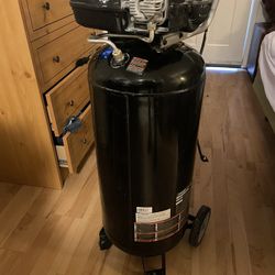 20 Gal Husky Compressor 