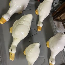 Vintage Ceramic /Porcelain Stuff