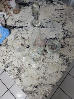 Iridescent Wine Glass Set