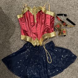 Wonder Women Halloween Costume 