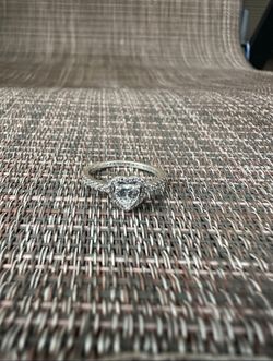 Pandora Elevated Heart Ring Size 7