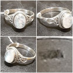 .925 Sterling Silver Moonstone Celtic Ring. 