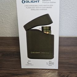 OLIGHT Baton 4 PREMIUM 