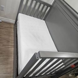 Baby Crib And Mattress Very Good Condition In Riverside 