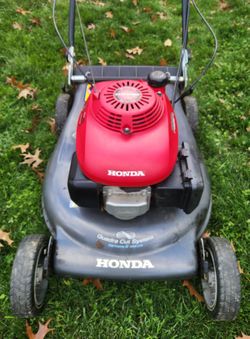 Honda Harmony II Hrr216 LawnMower