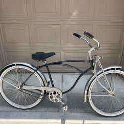 Chicago schwinn Vintage cruiser August 1980 