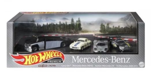 Hot Wheels Premium Collector Set Mercedes-Benz Team Transport