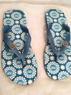 Ugg flip flips Sz 7-8