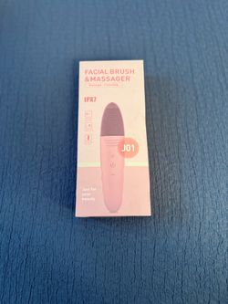 Brand New Waterproof Silicone Facial Cleansing Brush & Massager