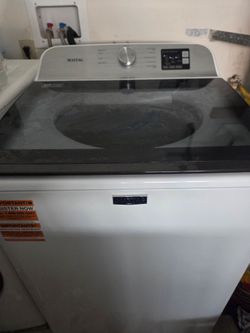 Maytag 4.8 cu ft top loader less than a year old