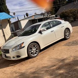 2014 Nissan Maxima 