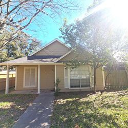 Charming Property in the heart of Tomball