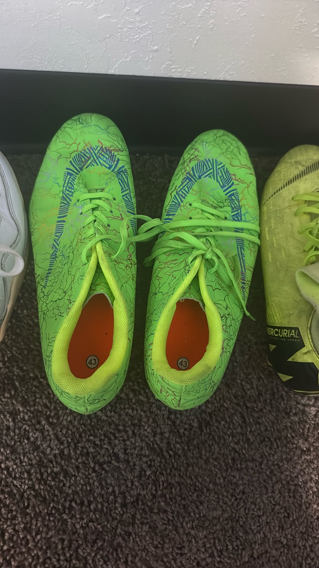 Track Spikes