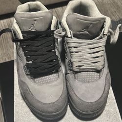 Jordan 4 cement Size 9