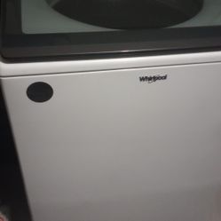 $750 WHIRLPOOL WASHER AND DRYER SET 