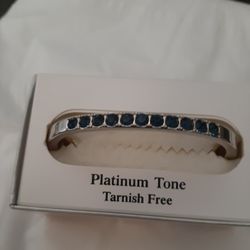 NewcPlatinum Tone  Tarnish Free Bracelet  New