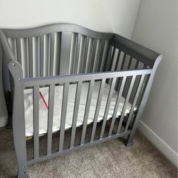 Baby / Toddler Bed