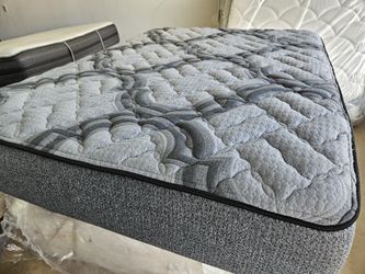 Mattress And Box Spring Queen Size 